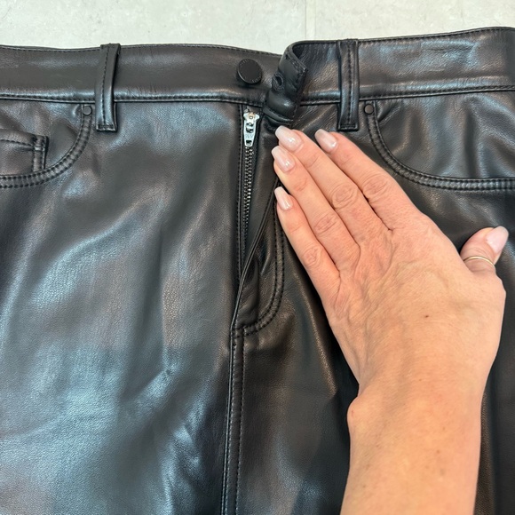 Ann Taylor Weekend Vegan Black Leather Pencil Skirt - Picture 10 of 10